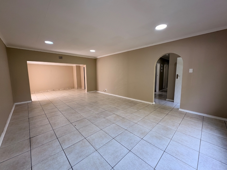 3 Bedroom Property for Sale in La Hoff North West